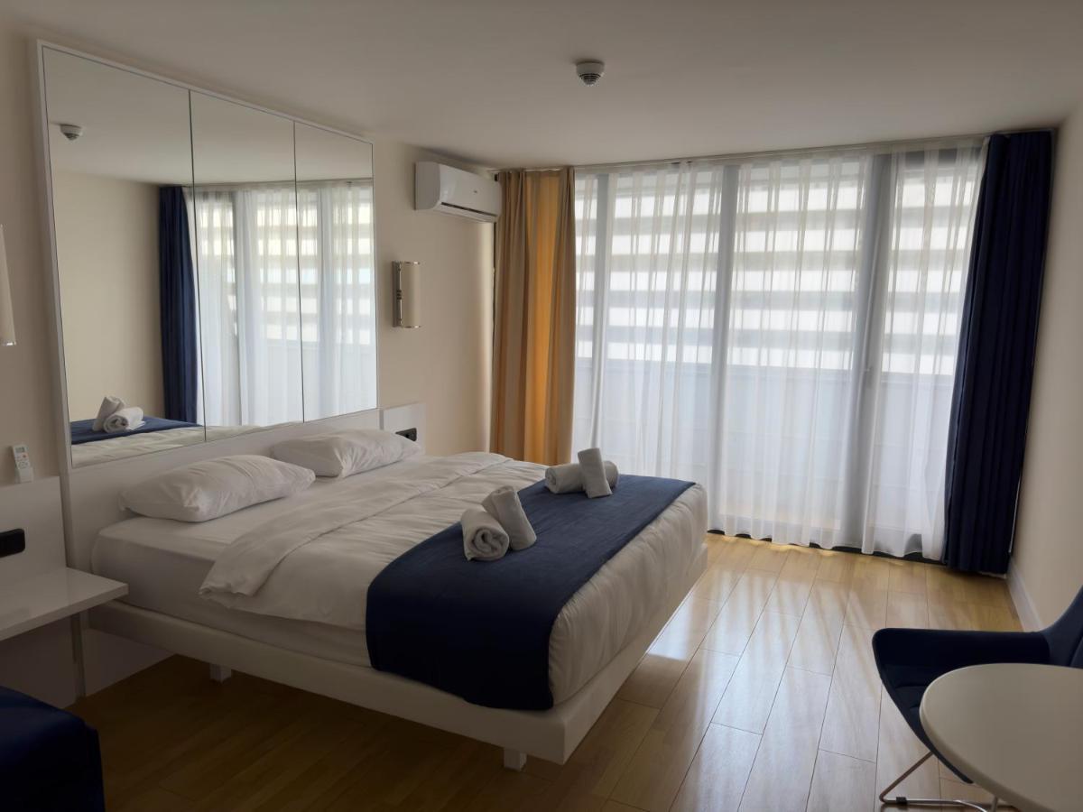 Orbi City Block Superior Class Apartments Batumi Exterior photo